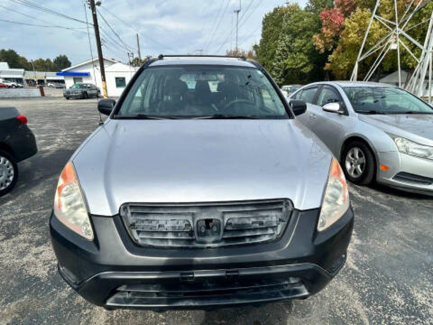2003 Silver /GRAY Honda CR-V LX 4WD 4-spd AT (JHLRD78423C) with an 2.4L L4 DOHC 16V engine, 4-Speed Automatic Overdrive transmission, located at 2710A Westlane Rd., Indianapolis, IN, 46268, (317) 291-2000, 39.885670, -86.208160 - Photo#0
