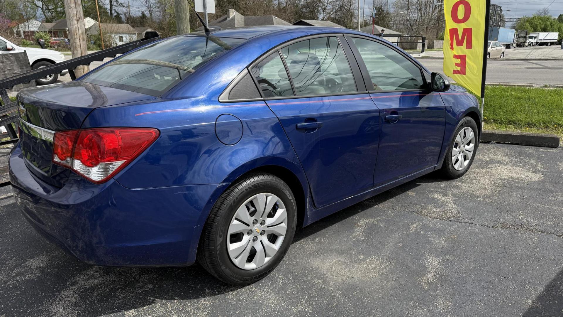 2013 Blue /BEIGE Chevrolet Cruze LS (1G1PA5SH5D7) with an 1.8 LITER engine, 6-Speed Automatic transmission, located at 2710A Westlane Rd., Indianapolis, IN, 46268, (317) 291-2000, 39.885670, -86.208160 - Photo#3