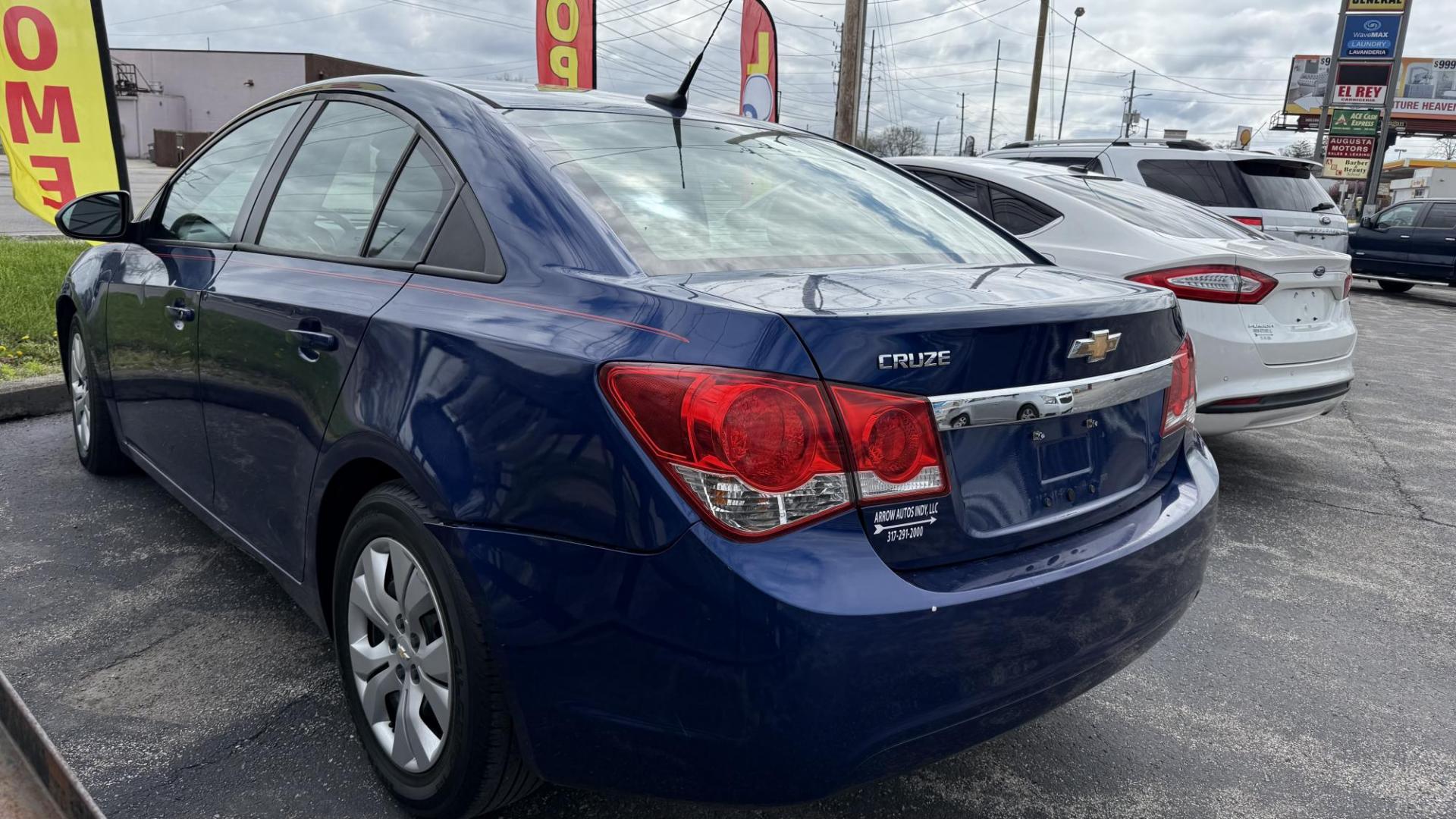 2013 Blue /BEIGE Chevrolet Cruze LS (1G1PA5SH5D7) with an 1.8 LITER engine, 6-Speed Automatic transmission, located at 2710A Westlane Rd., Indianapolis, IN, 46268, (317) 291-2000, 39.885670, -86.208160 - Photo#4