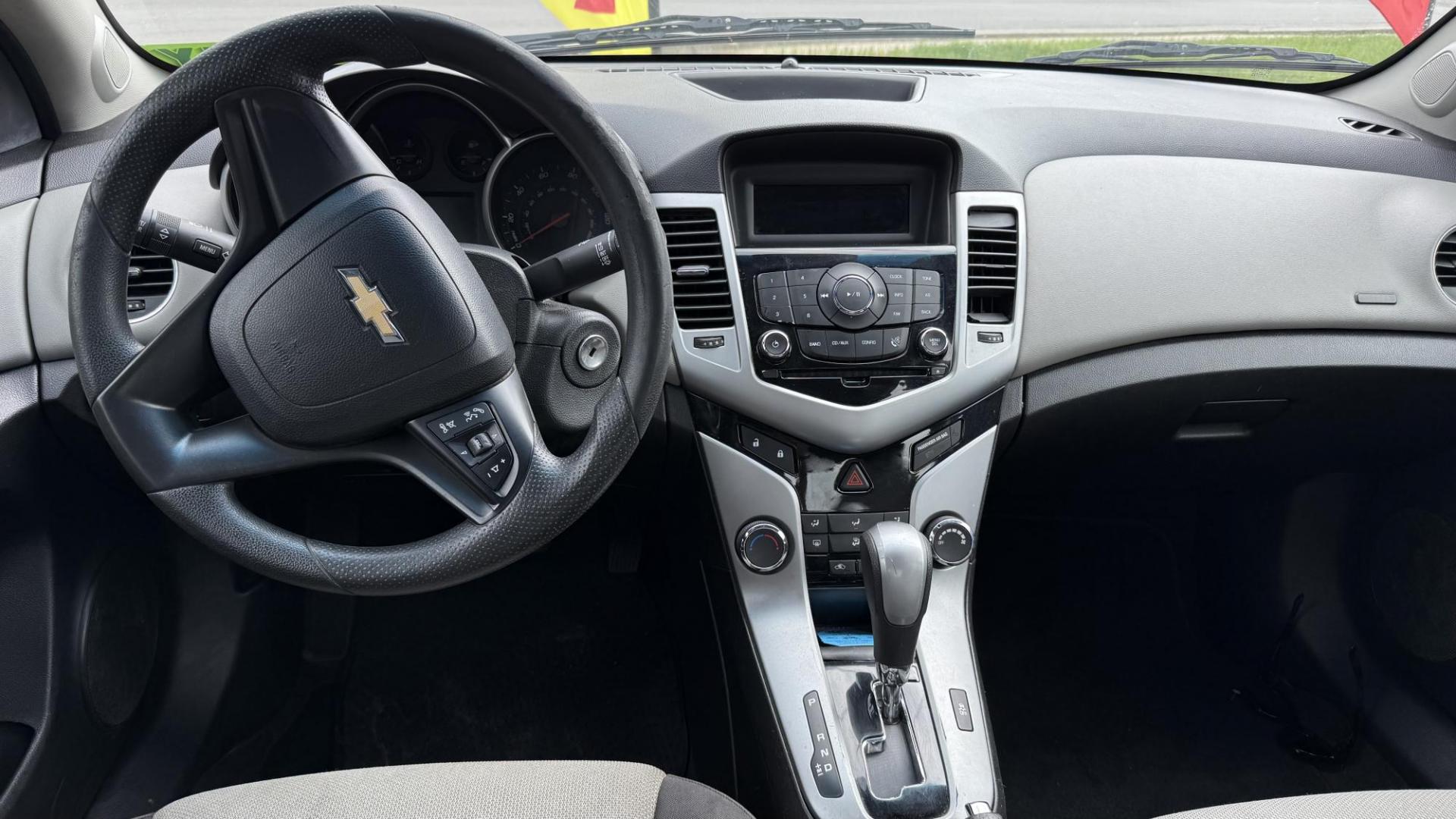 2013 Blue /BEIGE Chevrolet Cruze LS (1G1PA5SH5D7) with an 1.8 LITER engine, 6-Speed Automatic transmission, located at 2710A Westlane Rd., Indianapolis, IN, 46268, (317) 291-2000, 39.885670, -86.208160 - Photo#5