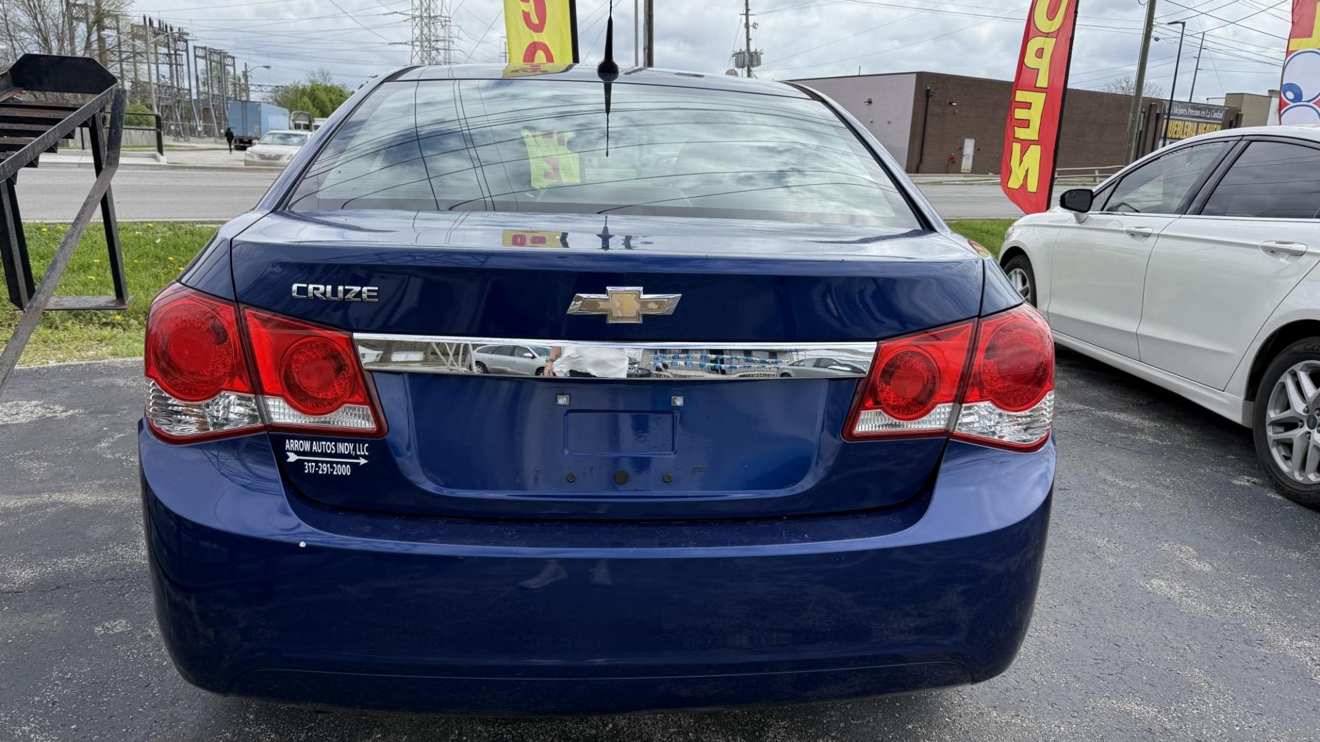 2013 Blue /BEIGE Chevrolet Cruze LS (1G1PA5SH5D7) with an 1.8 LITER engine, 6-Speed Automatic transmission, located at 2710A Westlane Rd., Indianapolis, IN, 46268, (317) 291-2000, 39.885670, -86.208160 - Photo#6