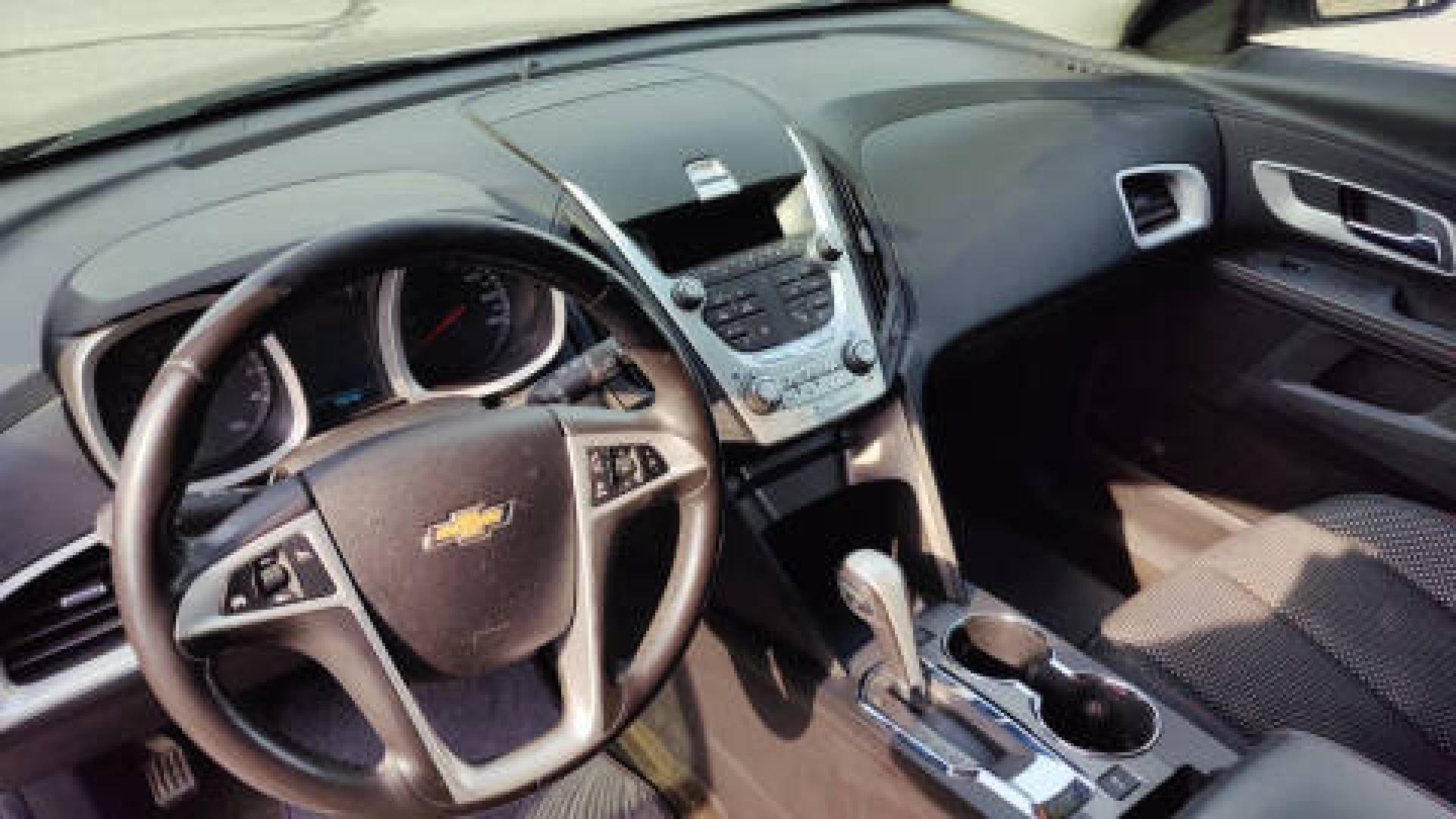2011 GOLD /BLACK Chevrolet Equinox 1LT 2WD (2CNALDEC2B6) with an 2.4L L4 DOHC 16V engine, 6-Speed Automatic transmission, located at 2710A Westlane Rd., Indianapolis, IN, 46268, (317) 291-2000, 39.885670, -86.208160 - Photo#6