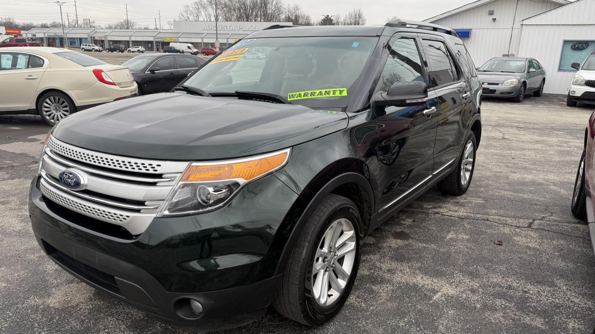 2013 GREEN /BEIGE Ford Explorer XLT 4WD (1FM5K8D80DG) with an 3.5L V6 DOHC 24V engine, 6-Speed Automatic transmission, located at 2710A Westlane Rd., Indianapolis, IN, 46268, (317) 291-2000, 39.885670, -86.208160 - Photo#0