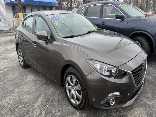 2015 Mazda MAZDA3 i Sport AT 4-Door / OUTSIDE FINANCE / WARRANTY, GAP, ROADSIDE ASSISTANCE AVAILABLE