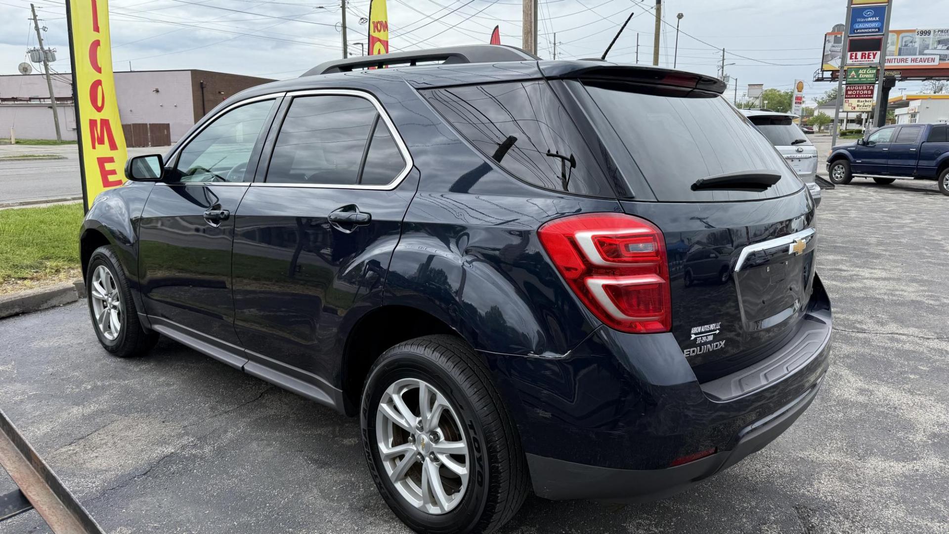 2017 BLUE /BLACK Chevrolet Equinox LT 2WD (2GNALCEK0H1) with an 2.4L L4 DOHC 16V FFV engine, 6A transmission, located at 2710A Westlane Rd., Indianapolis, IN, 46268, (317) 291-2000, 39.885670, -86.208160 - Photo#3
