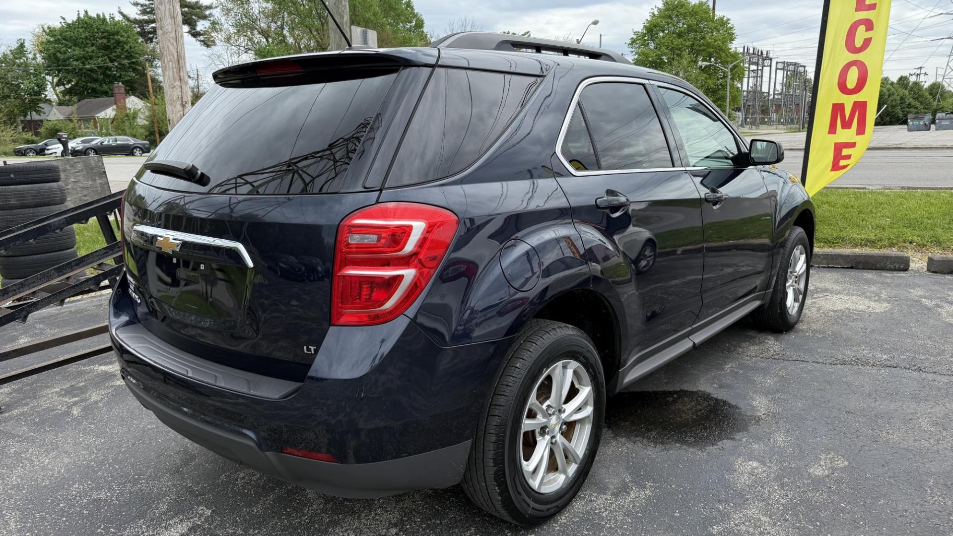 2017 BLUE /BLACK Chevrolet Equinox LT 2WD (2GNALCEK0H1) with an 2.4L L4 DOHC 16V FFV engine, 6A transmission, located at 2710A Westlane Rd., Indianapolis, IN, 46268, (317) 291-2000, 39.885670, -86.208160 - Photo#4