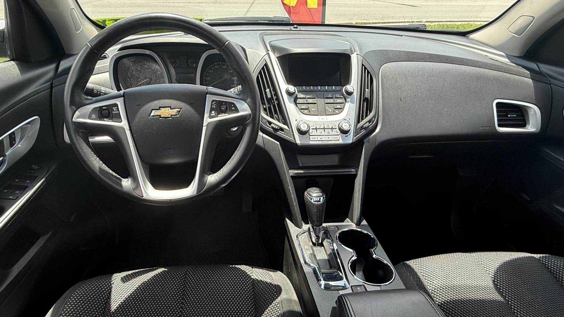 2017 Silver /BLACK Chevrolet Equinox LT AWD (2GNFLFEK9H6) with an 2.4L L4 DOHC 16V FFV engine, 6A transmission, located at 2710A Westlane Rd., Indianapolis, IN, 46268, (317) 291-2000, 39.885670, -86.208160 - Photo#7