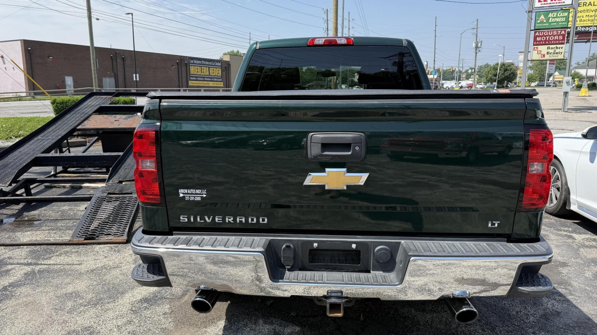 2015 GREEN /GRAY Chevrolet Silverado 1500 LT Crew Cab 4WD Z71 (3GCUKREC5FG) with an 5.3L V8 OHV 16V engine, 6-Speed Automatic transmission, located at 2710A Westlane Rd., Indianapolis, IN, 46268, (317) 291-2000, 39.885670, -86.208160 - Photo#5
