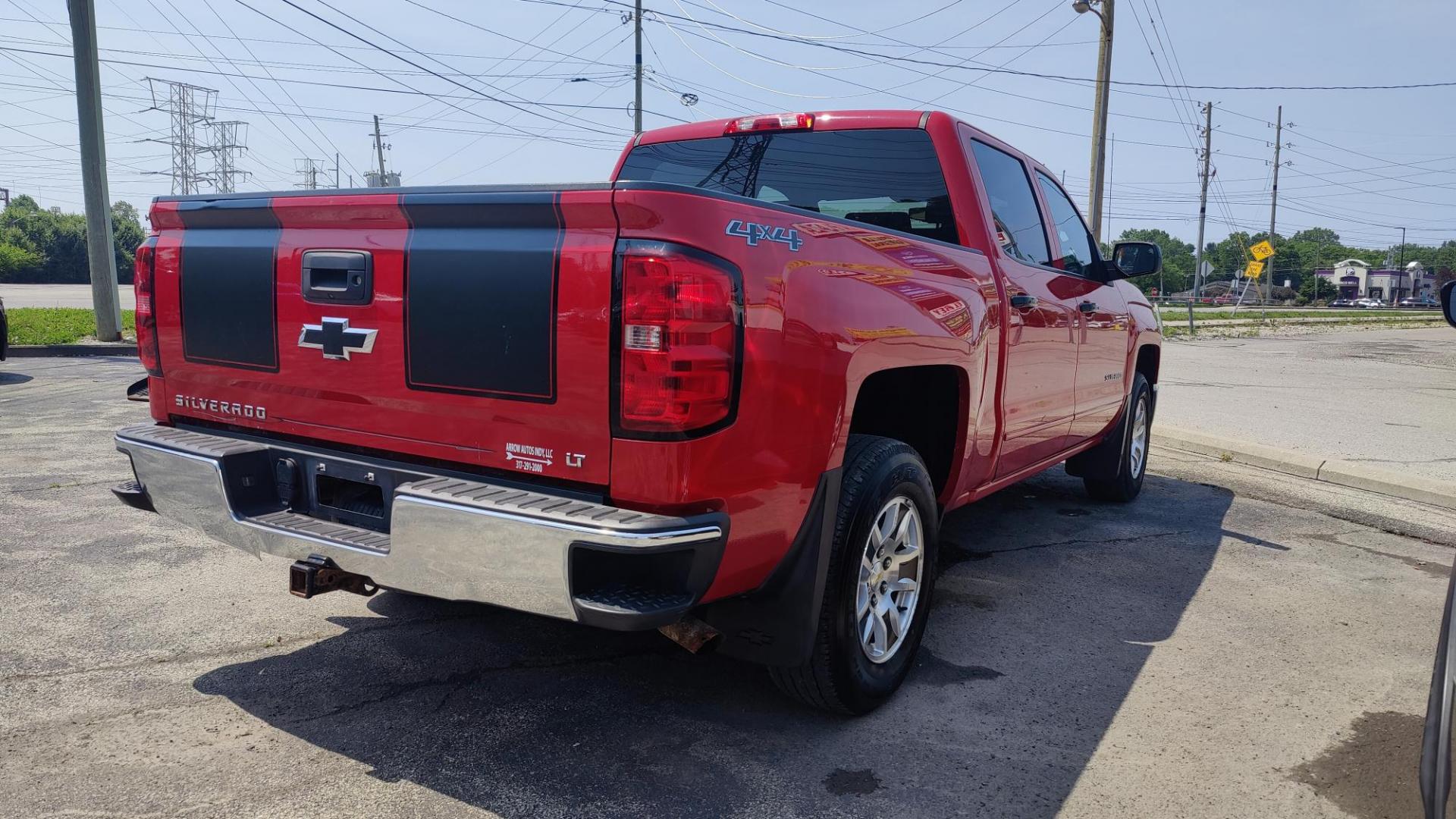 2015 RED /GRAY Chevrolet Silverado 1500 LT Crew Cab 4WD (3GCUKREC5FG) with an 5.3L V8 OHV 16V engine, 6-Speed Automatic transmission, located at 2710A Westlane Rd., Indianapolis, IN, 46268, (317) 291-2000, 39.885670, -86.208160 - Photo#4