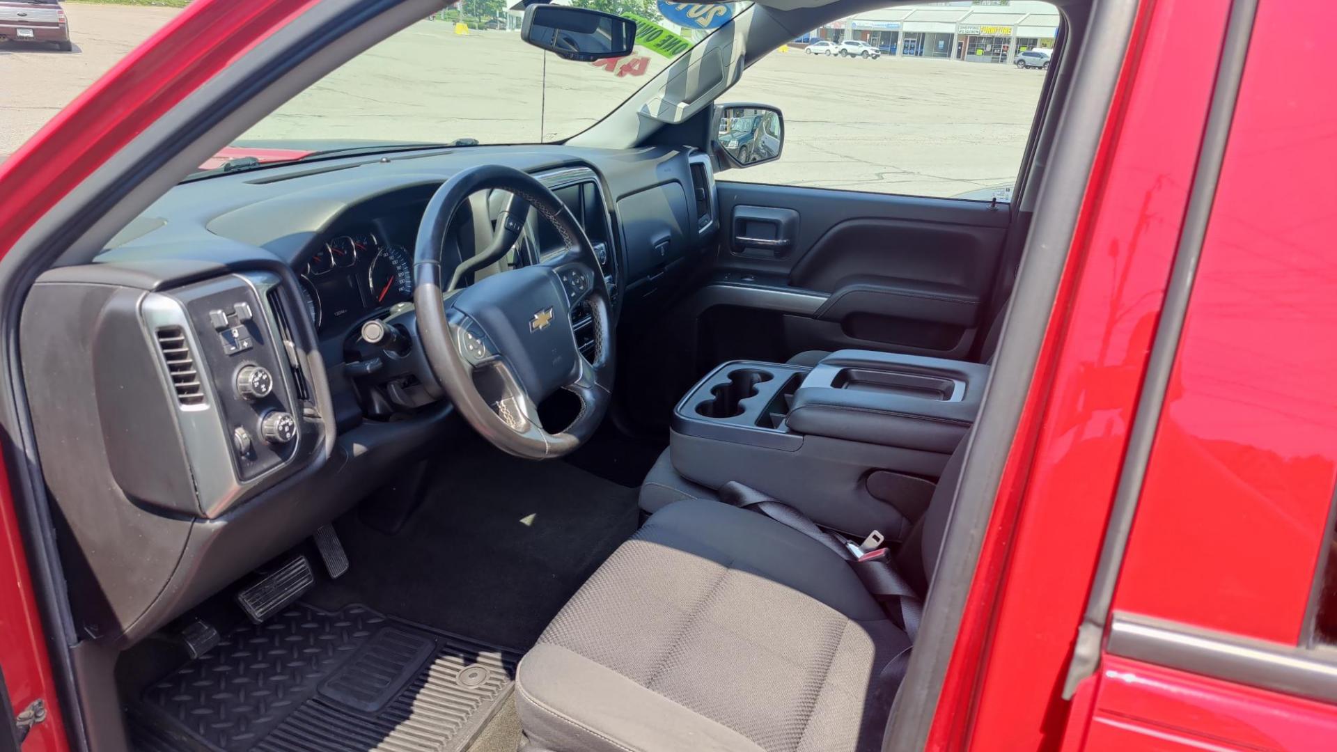 2015 RED /GRAY Chevrolet Silverado 1500 LT Crew Cab 4WD (3GCUKREC5FG) with an 5.3L V8 OHV 16V engine, 6-Speed Automatic transmission, located at 2710A Westlane Rd., Indianapolis, IN, 46268, (317) 291-2000, 39.885670, -86.208160 - Photo#7
