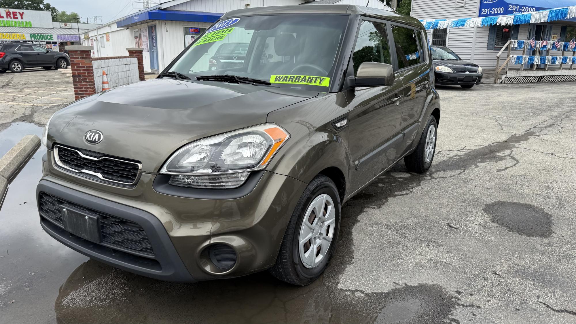 photo of 2013 Kia Soul Base / OUTSIDE FINANCE / WARRANTY, GAP, ROADSIDE ASSISTANCE AVAILABLE