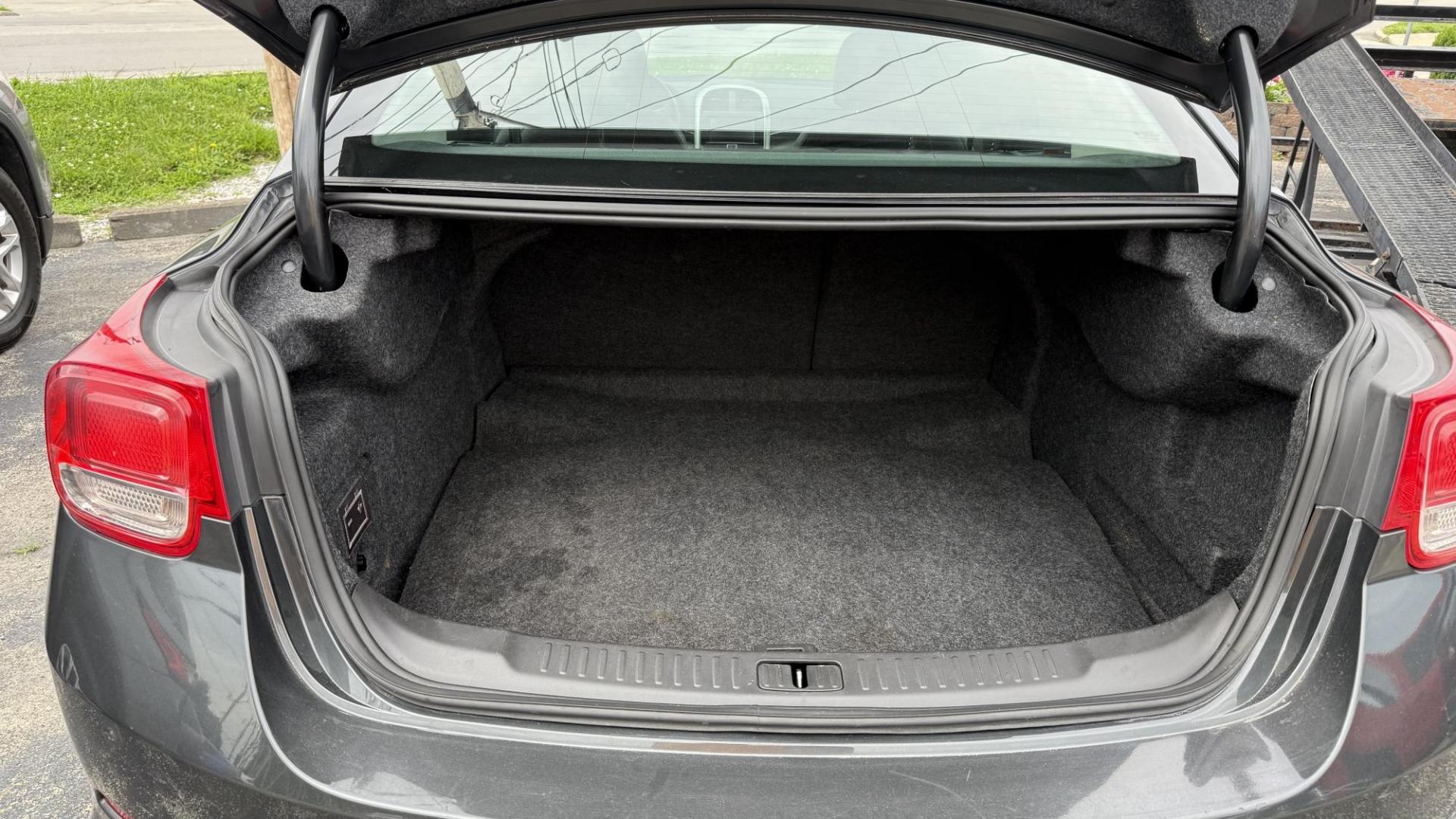 2014 GRAY /BLACK Chevrolet Malibu 1LT (1G11C5SL9EF) with an 2.5L L4 DOHC 16V engine, 6-Speed Automatic transmission, located at 2710A Westlane Rd., Indianapolis, IN, 46268, (317) 291-2000, 39.885670, -86.208160 - Photo#6