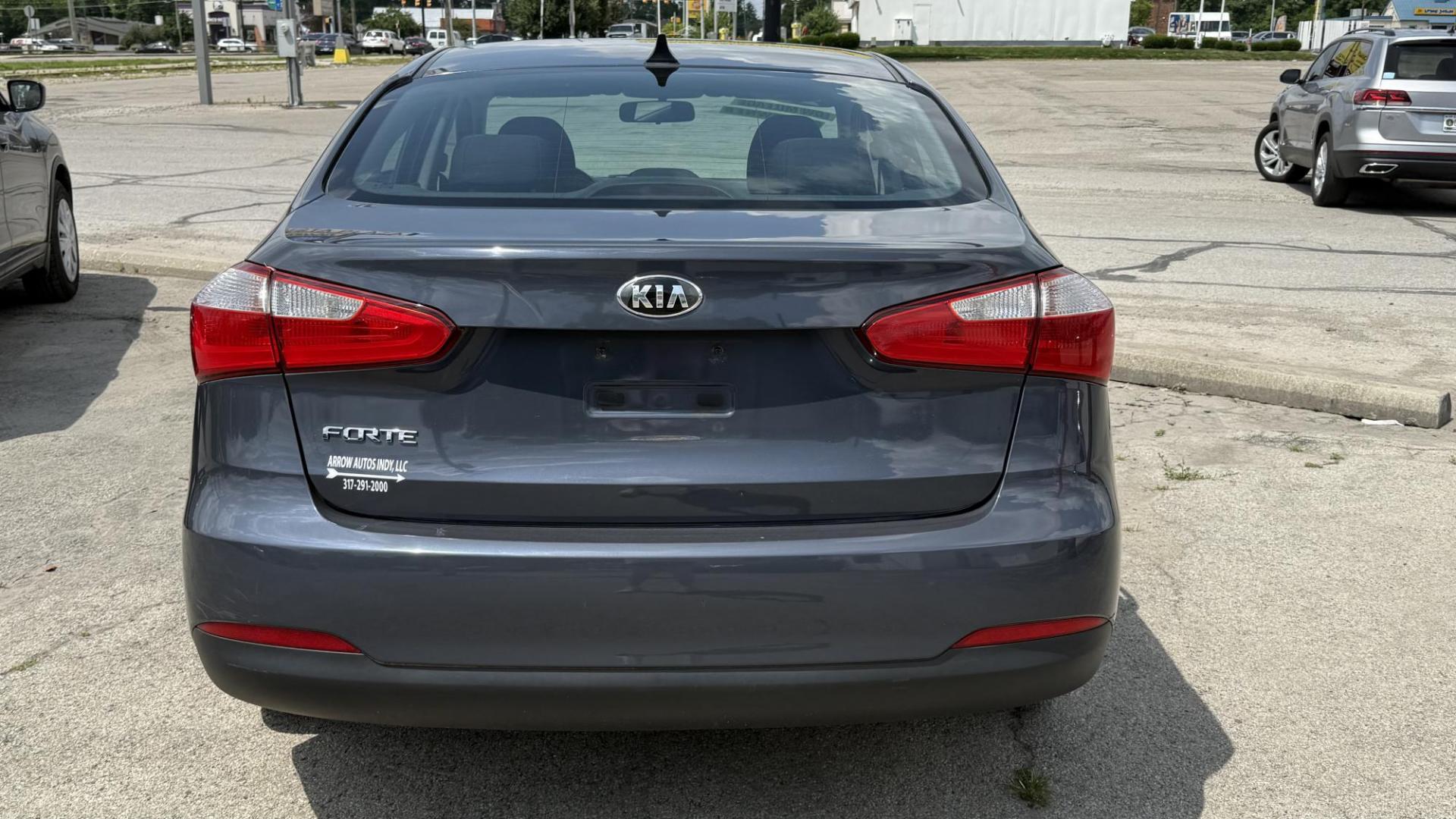 2016 /BLACK Kia Forte LX w/Popular Package (KNAFK4A62G5) with an 1.8L L4 DOHC 16V engine, 6-Speed Automatic transmission, located at 2710A Westlane Rd., Indianapolis, IN, 46268, (317) 291-2000, 39.885670, -86.208160 - Photo#5