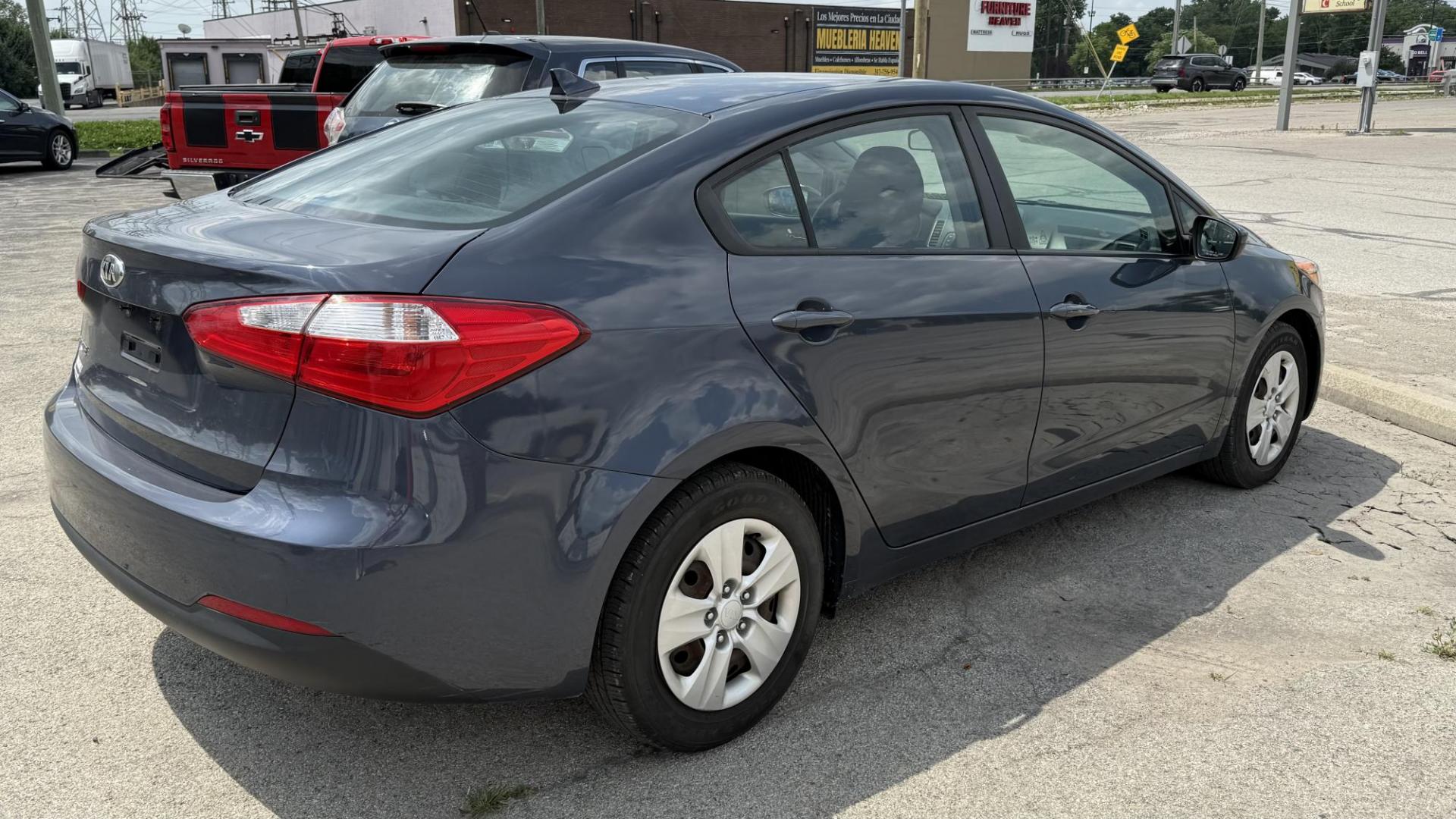 2016 /BLACK Kia Forte LX w/Popular Package (KNAFK4A62G5) with an 1.8L L4 DOHC 16V engine, 6-Speed Automatic transmission, located at 2710A Westlane Rd., Indianapolis, IN, 46268, (317) 291-2000, 39.885670, -86.208160 - Photo#4