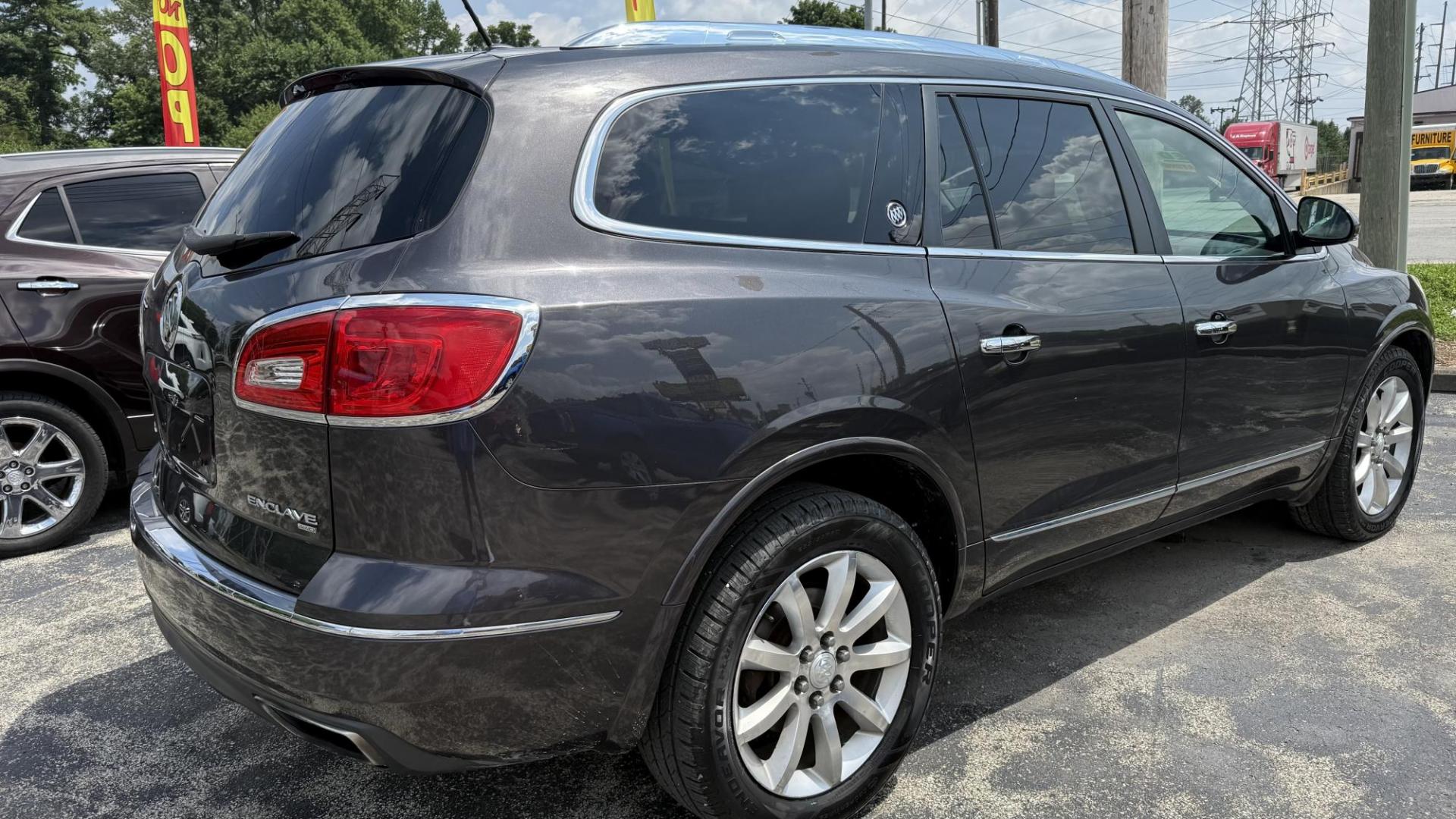 2013 GRAY /GRAY Buick Enclave Premium AWD (5GAKVDKD6DJ) with an 3.6L V6 DOHC 24V engine, 6-Speed Automatic Overdrive transmission, located at 2710A Westlane Rd., Indianapolis, IN, 46268, (317) 291-2000, 39.885670, -86.208160 - Photo#3