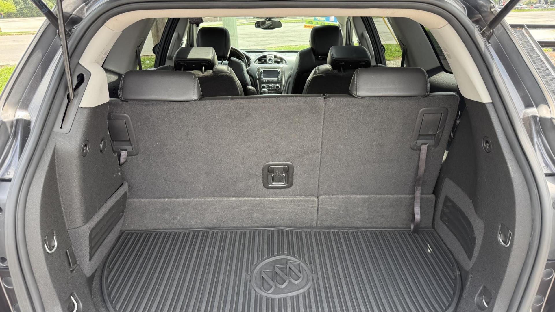 2013 GRAY /GRAY Buick Enclave Premium AWD (5GAKVDKD6DJ) with an 3.6L V6 DOHC 24V engine, 6-Speed Automatic Overdrive transmission, located at 2710A Westlane Rd., Indianapolis, IN, 46268, (317) 291-2000, 39.885670, -86.208160 - Photo#5