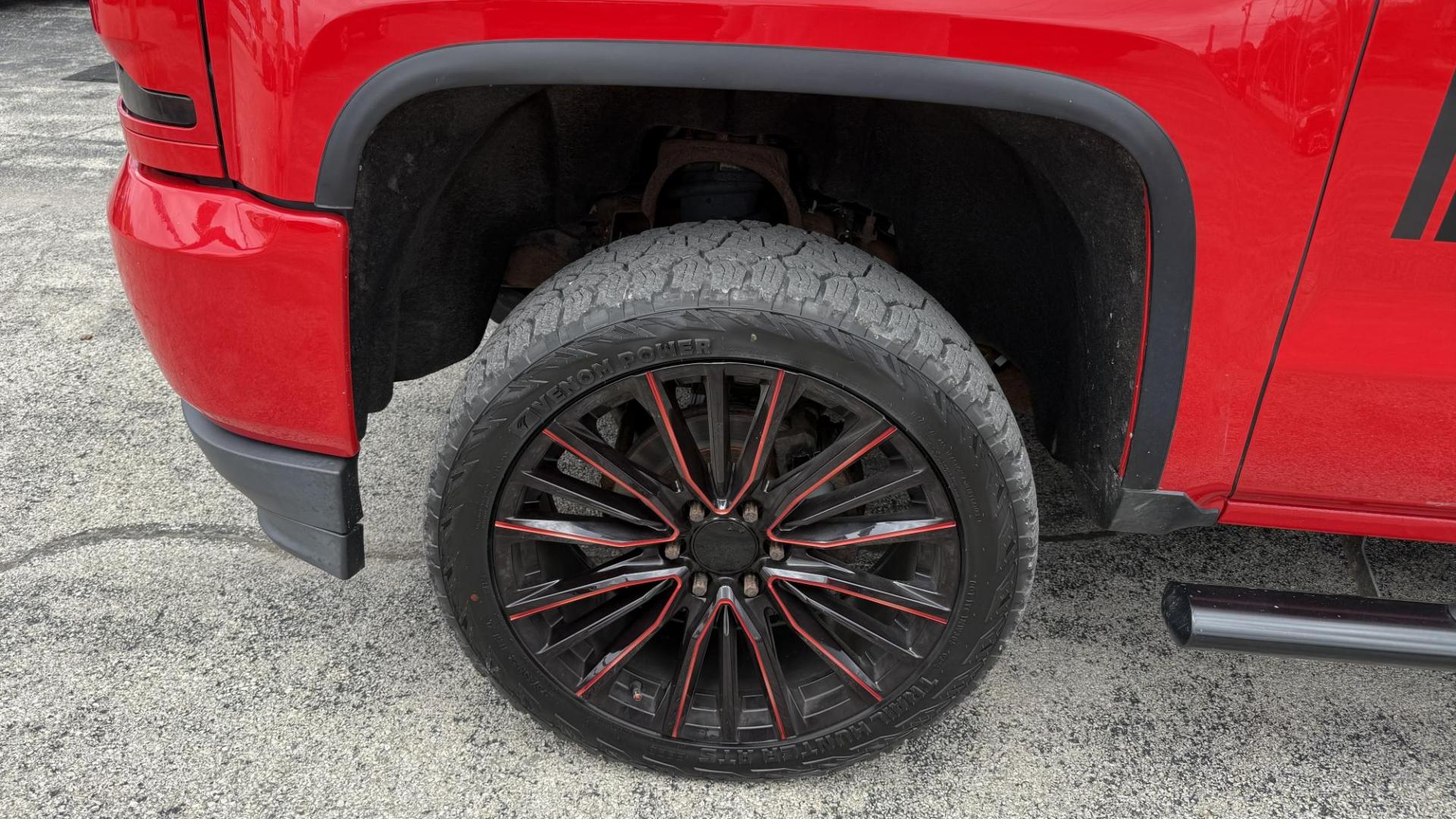 2017 RED /GRAY Chevrolet Silverado 1500 Work Truck Double Cab 4WD (1GCVKPEC8HZ) with an 5.3L V8 OHV 16V engine, 6A transmission, located at 2710A Westlane Rd., Indianapolis, IN, 46268, (317) 291-2000, 39.885670, -86.208160 - Photo#6
