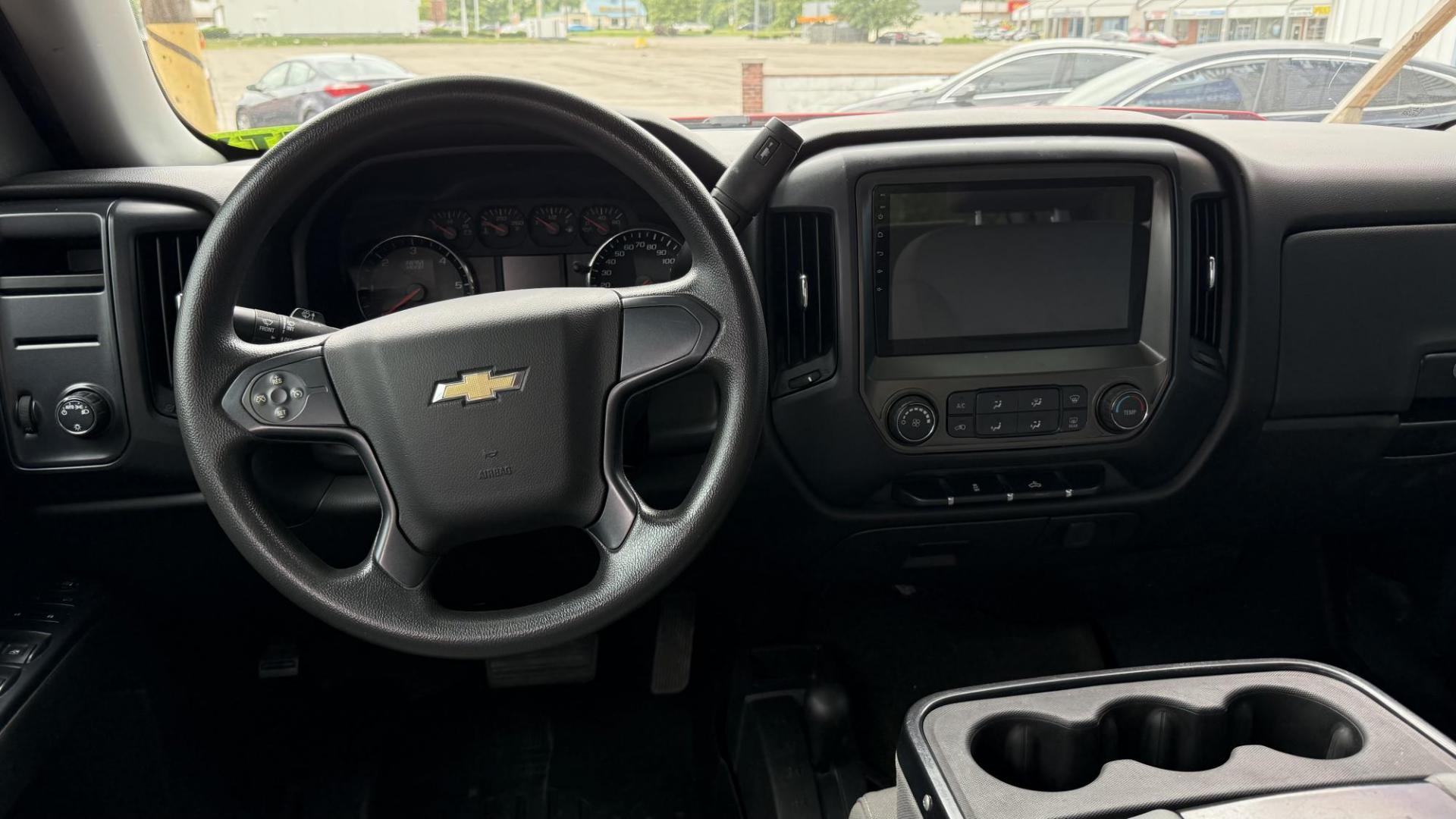 2017 RED /GRAY Chevrolet Silverado 1500 Work Truck Double Cab 4WD (1GCVKPEC8HZ) with an 5.3L V8 OHV 16V engine, 6A transmission, located at 2710A Westlane Rd., Indianapolis, IN, 46268, (317) 291-2000, 39.885670, -86.208160 - Photo#9