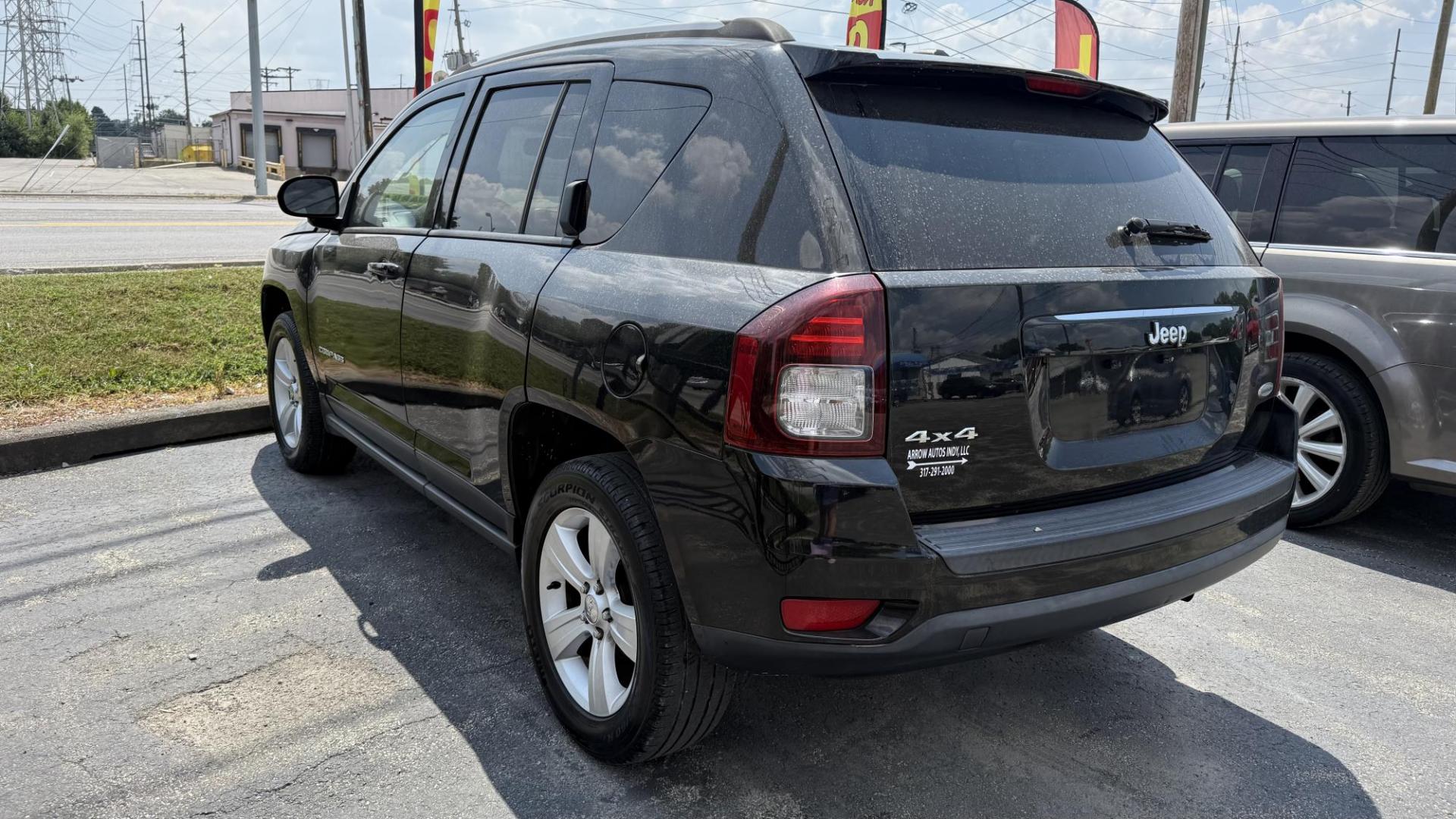 2016 BLACK /BLACK Jeep Compass Latitude 4WD (1C4NJDEB5GD) with an 2.4L L4 DOHC 16V engine, 6A transmission, located at 2710A Westlane Rd., Indianapolis, IN, 46268, (317) 291-2000, 39.885670, -86.208160 - Photo#5