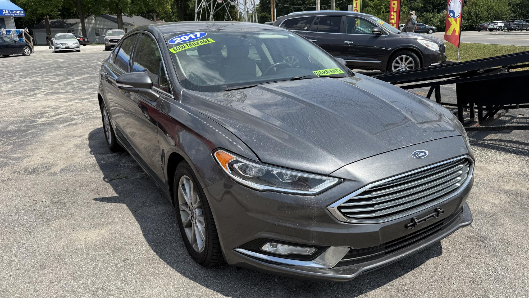 photo of 2017 Ford Fusion SE / OUTSIDE FINANCE / WARRANTY, GAP, ROADSIDE ASSISTANCE AVAILABLE
