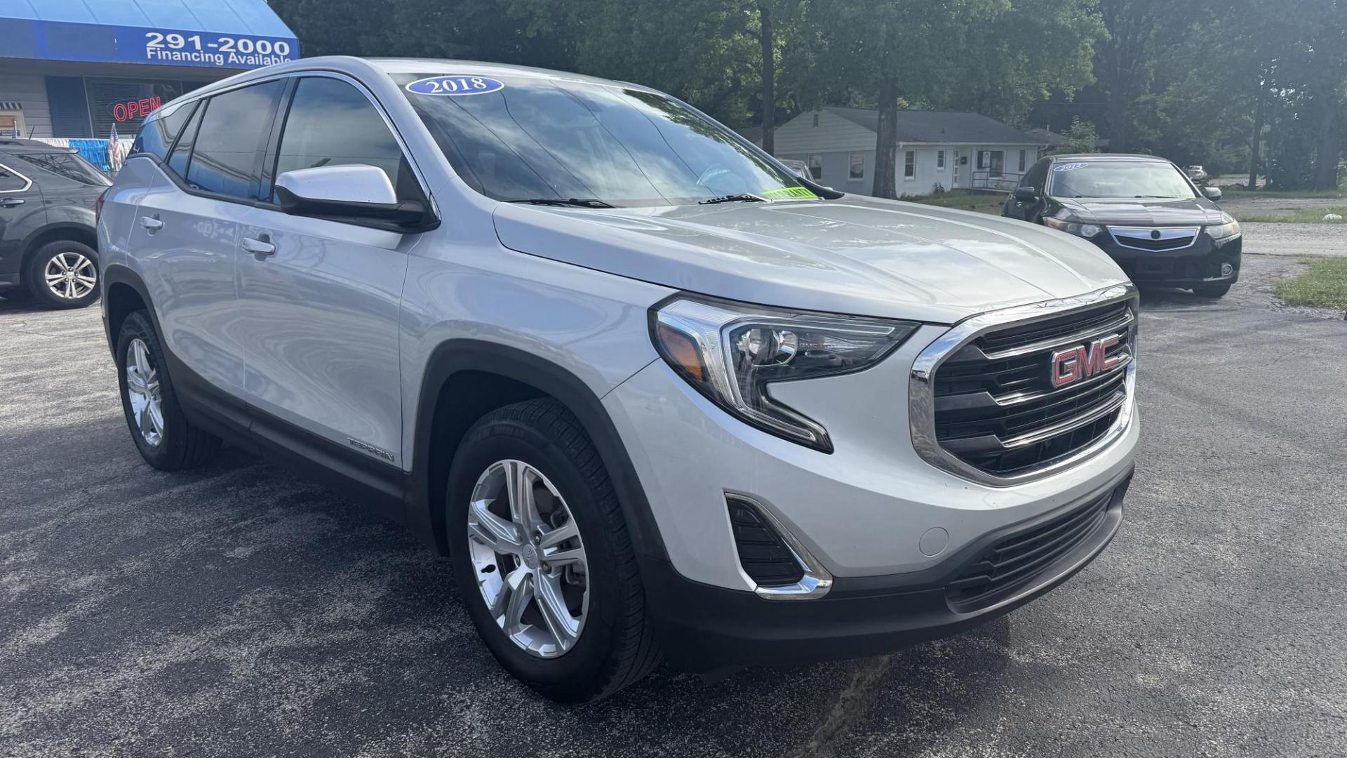 2018 SILVER /BLACK GMC Terrain SLE (3GKALMEV3JL) with an 1.4L L4 DOHC 16V TURBO engine, 6A transmission, located at 2710A Westlane Rd., Indianapolis, IN, 46268, (317) 291-2000, 39.885670, -86.208160 - Photo#0