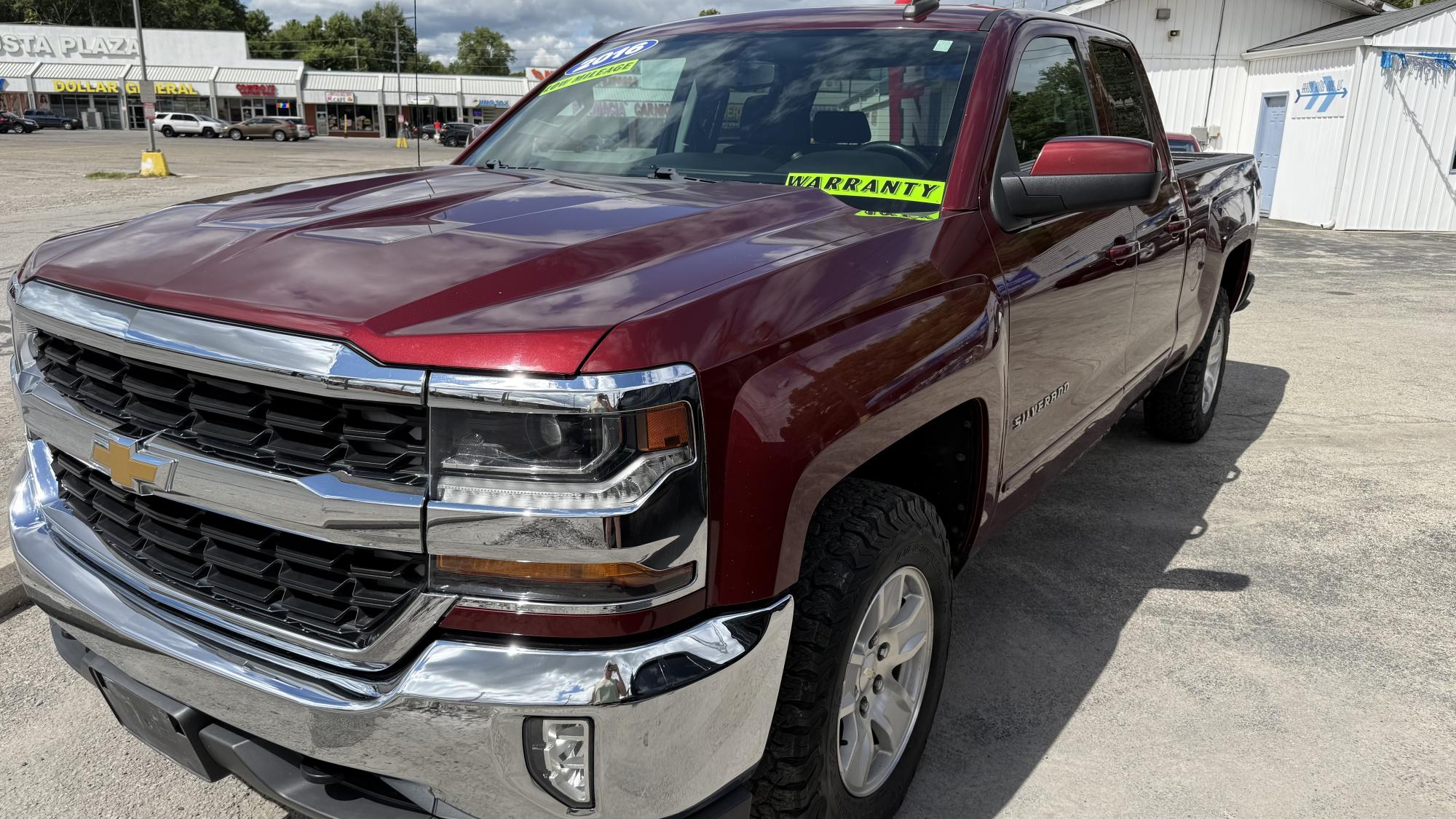 photo of 2016 Chevrolet Silverado 1500 LT Double Cab 4WD / OUTSIDE FINANCE / WARRANTY, GAP, ROADSIDE ASSISTANCE AVAILABLE