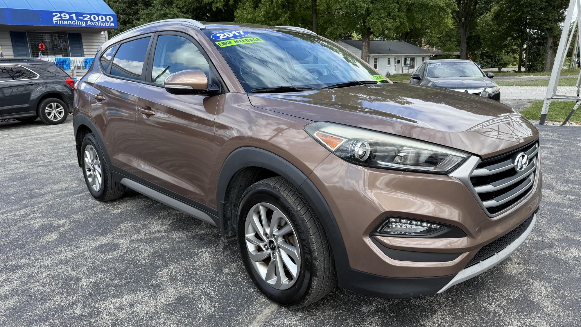 photo of 2017 Hyundai Tucson Eco AWD / OUTSIDE FINANCE / WARRANTY, GAP, ROADSIDE ASSISTANCE AVAILABLE