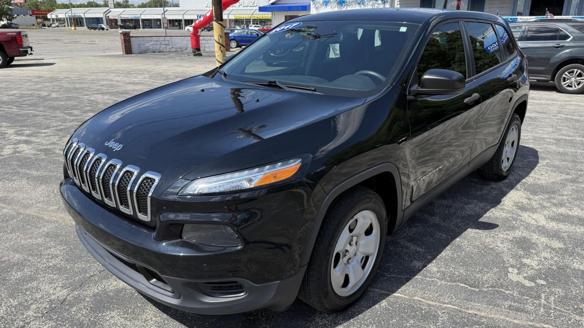 2017 BLACK /GRAY/BLACK Jeep Cherokee Sport FWD (1C4PJLAB4HD) with an 2.4L L4 DOHC 16V engine, 9A transmission, located at 2710A Westlane Rd., Indianapolis, IN, 46268, (317) 291-2000, 39.885670, -86.208160 - Photo#1