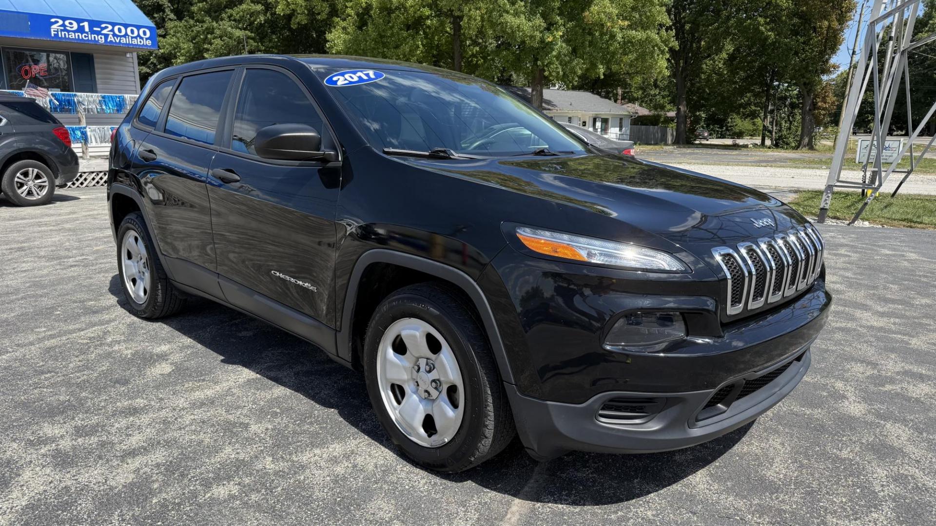 2017 BLACK /GRAY/BLACK Jeep Cherokee Sport FWD (1C4PJLAB4HD) with an 2.4L L4 DOHC 16V engine, 9A transmission, located at 2710A Westlane Rd., Indianapolis, IN, 46268, (317) 291-2000, 39.885670, -86.208160 - Photo#0