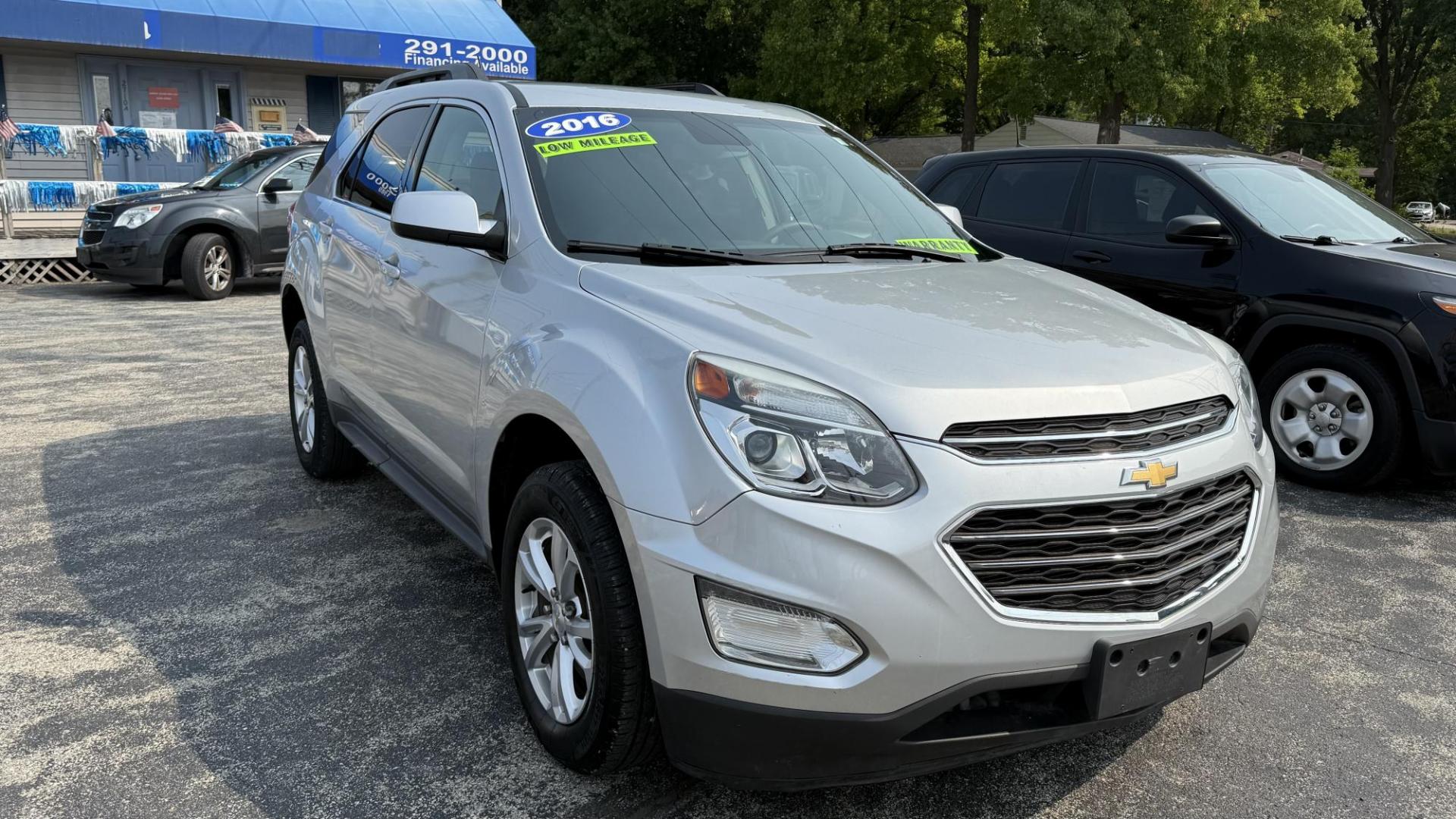 2016 SILVER /GRAY Chevrolet Equinox LT 2WD (2GNALCEK5G1) with an 2.4L L4 DOHC 16V FFV engine, 6A transmission, located at 2710A Westlane Rd., Indianapolis, IN, 46268, (317) 291-2000, 39.885670, -86.208160 - Photo#0