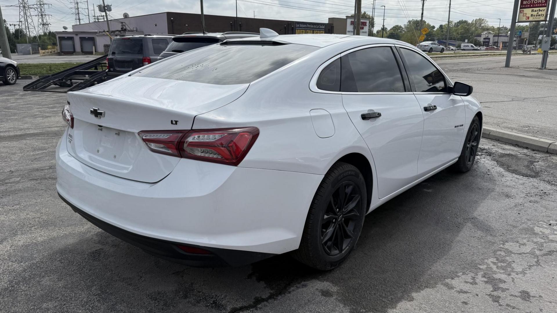 2020 WHITE /BLACK Chevrolet Malibu LT (1G1ZD5ST6LF) with an 1.5L L4 DOHC 16V engine, 6A transmission, located at 2710A Westlane Rd., Indianapolis, IN, 46268, (317) 291-2000, 39.885670, -86.208160 - Photo#3