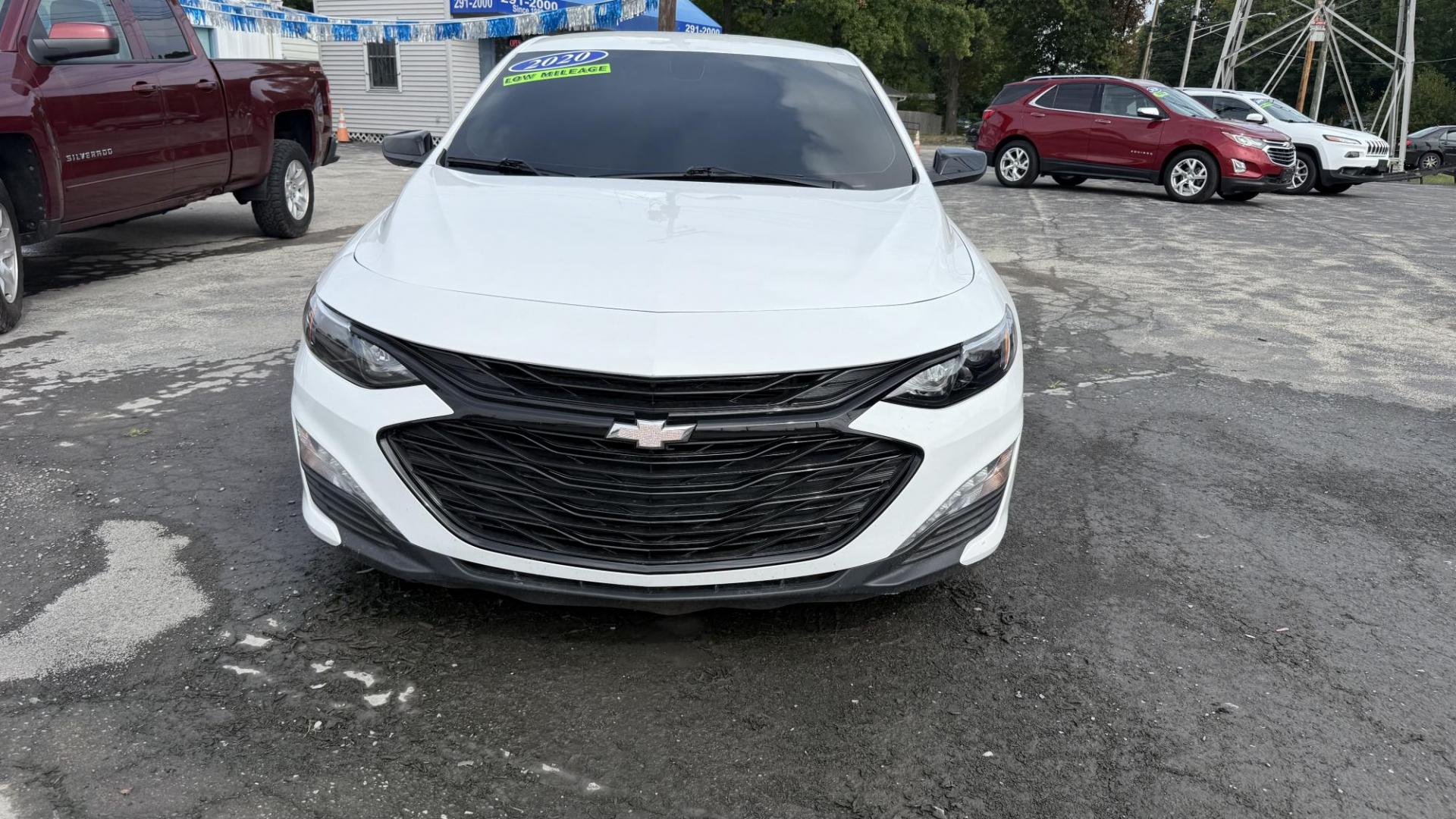 2020 WHITE /BLACK Chevrolet Malibu LT (1G1ZD5ST6LF) with an 1.5L L4 DOHC 16V engine, 6A transmission, located at 2710A Westlane Rd., Indianapolis, IN, 46268, (317) 291-2000, 39.885670, -86.208160 - Photo#2