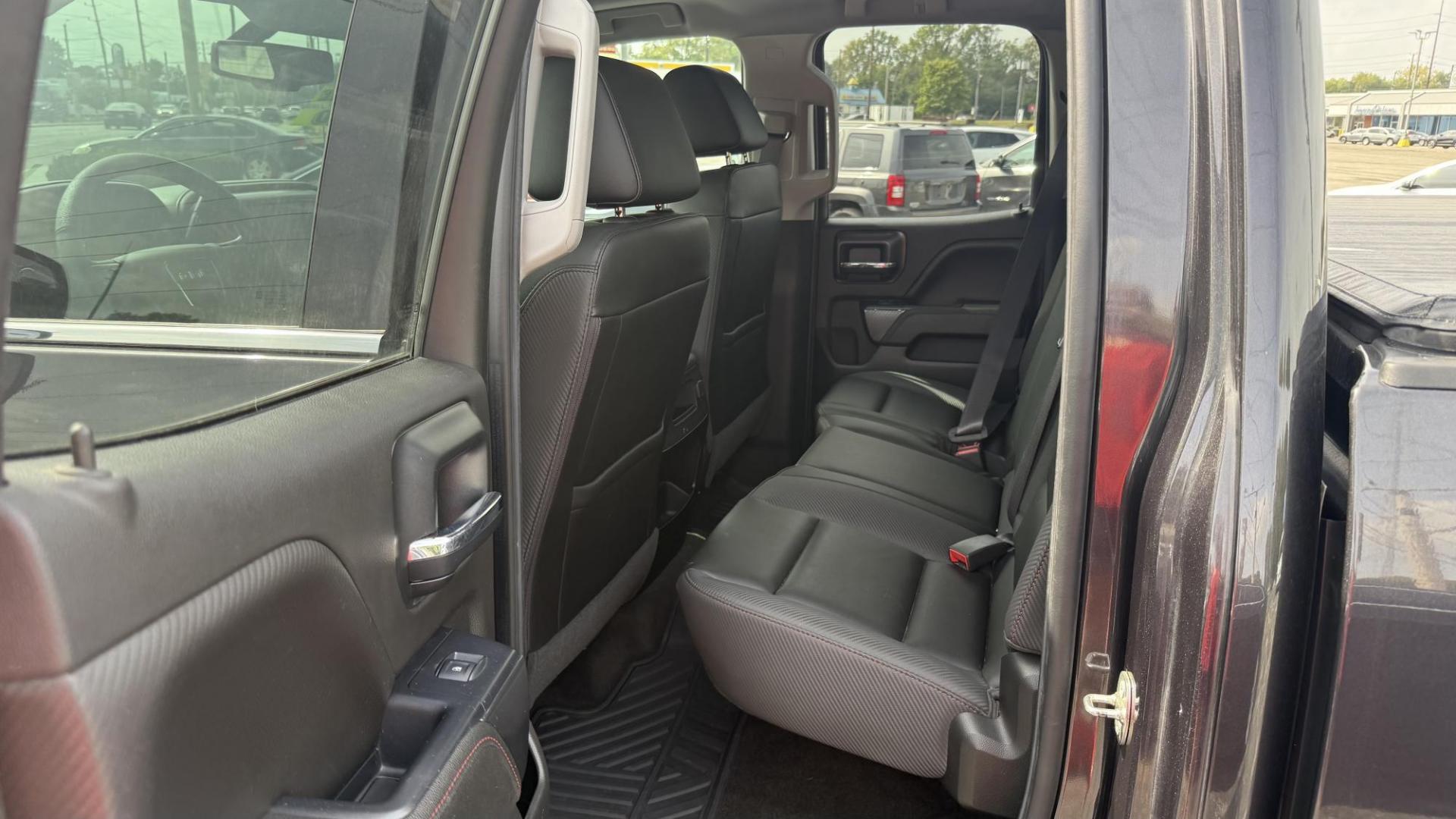 2016 BLACK /BLACK GMC Sierra 1500 SLT Double Cab 4WD (1GTV2NEC1GZ) with an 5.3L V8 OHV 16V engine, 6A transmission, located at 2710A Westlane Rd., Indianapolis, IN, 46268, (317) 291-2000, 39.885670, -86.208160 - Photo#7