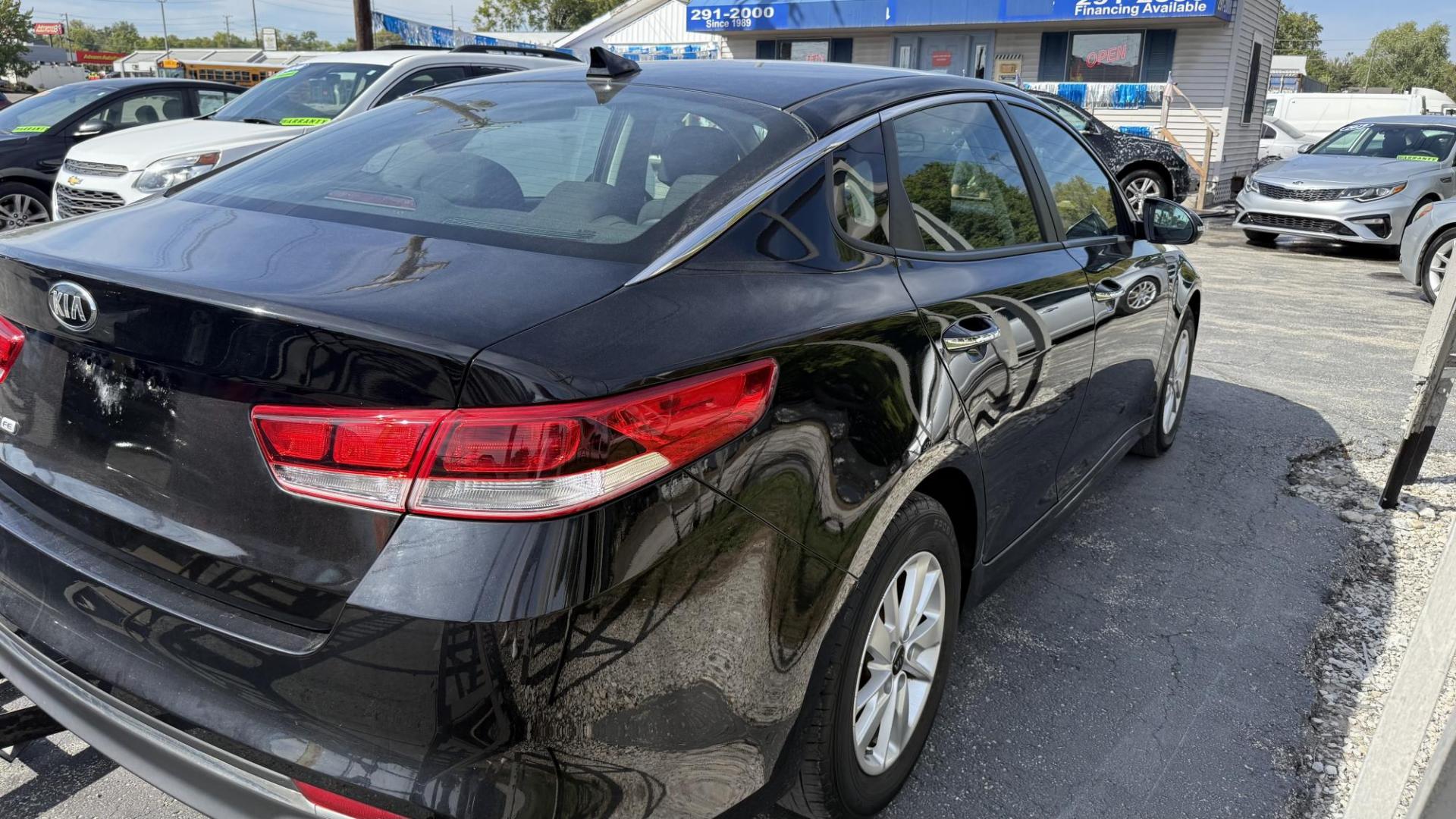 2016 BLACK /GRAY Kia Optima LX (5XXGT4L39GG) with an 2.4L L4 DOHC 16V engine, 6A transmission, located at 2710A Westlane Rd., Indianapolis, IN, 46268, (317) 291-2000, 39.885670, -86.208160 - Photo#7